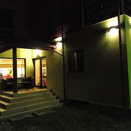 Dorf Haus Valiug Hotel ภายนอก รูปภาพ