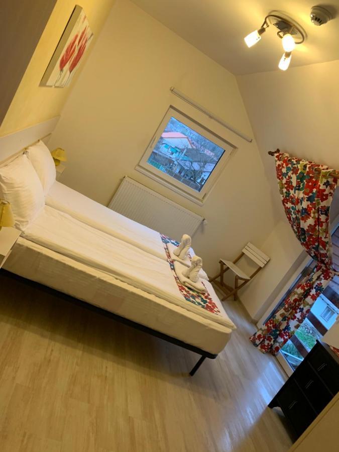 Dorf Haus Valiug Hotel ภายนอก รูปภาพ