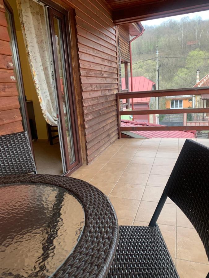 Dorf Haus Valiug Hotel ภายนอก รูปภาพ