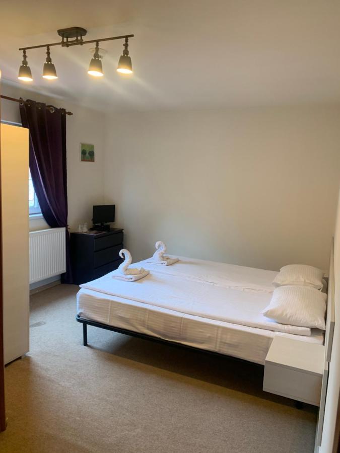 Dorf Haus Valiug Hotel ภายนอก รูปภาพ
