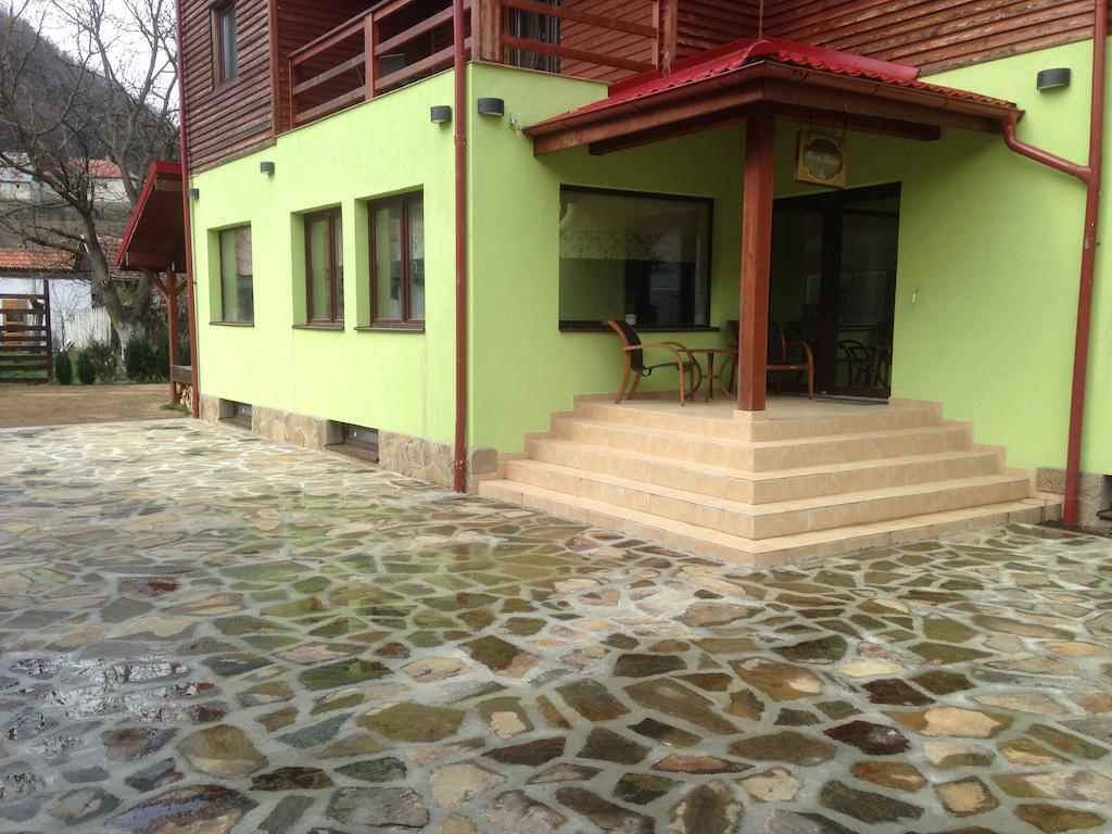 Dorf Haus Valiug Hotel ภายนอก รูปภาพ
